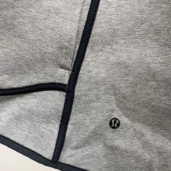 Lululemon Insculpt Vest Sleeveless Hooded Reversible Black Heathered Grey Size 4 - Picture 12 of 16